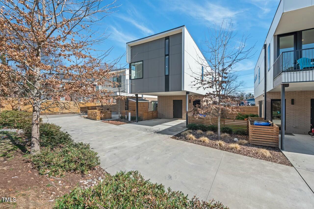 813 N Mangum Street
