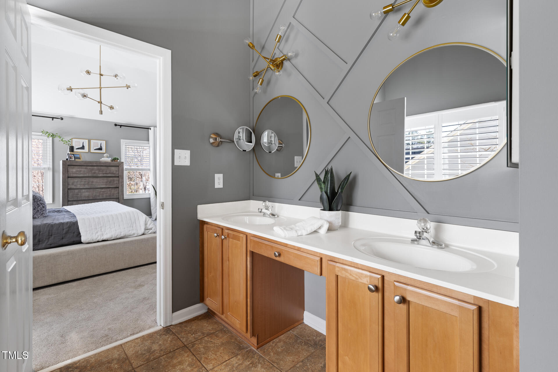 804 Chancellors Ridge Drive