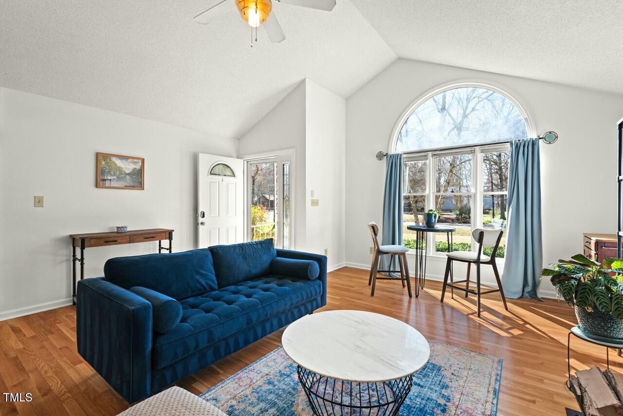 2204 Gentry Drive