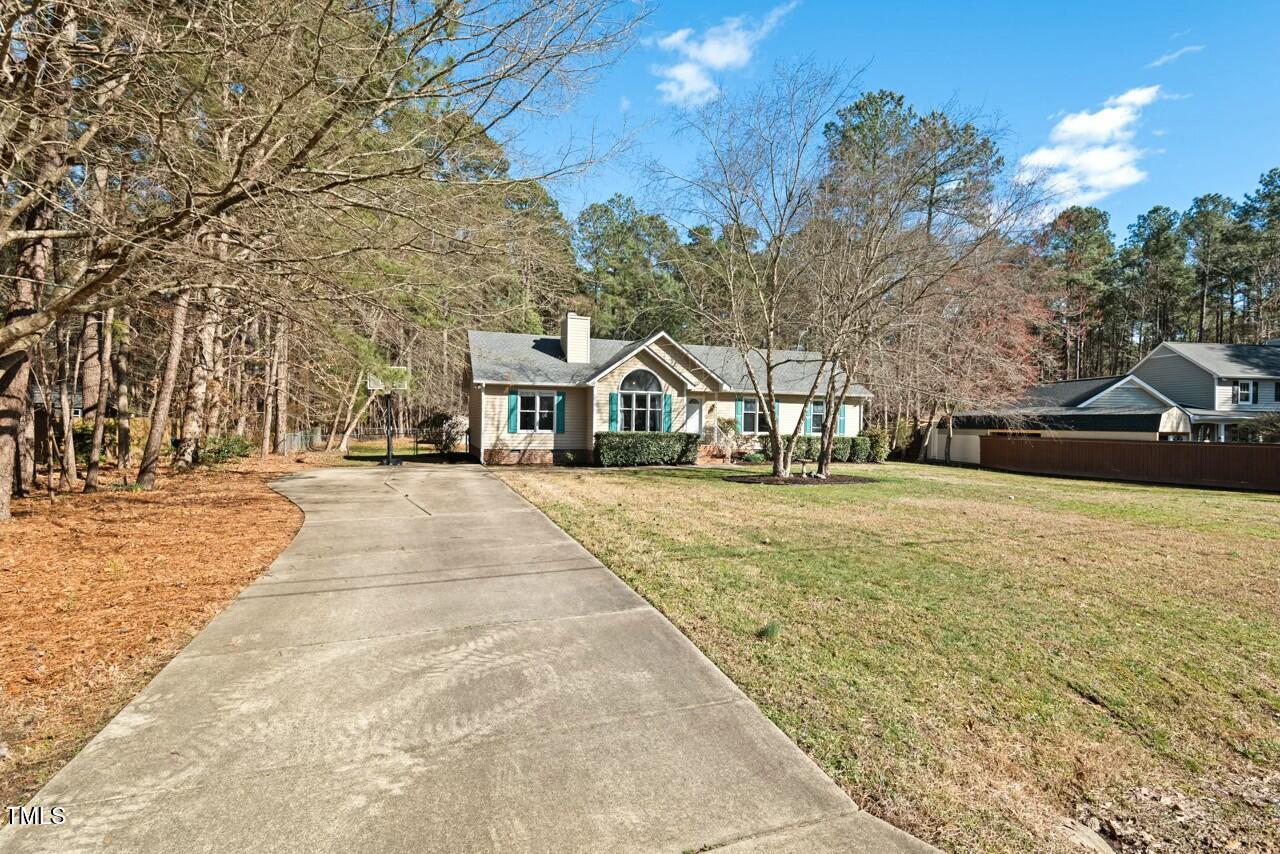 2204 Gentry Drive