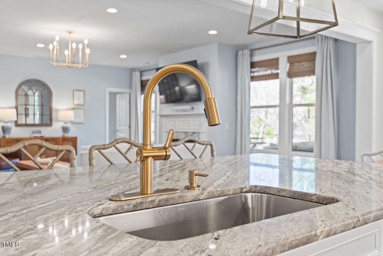126 Filigree Way