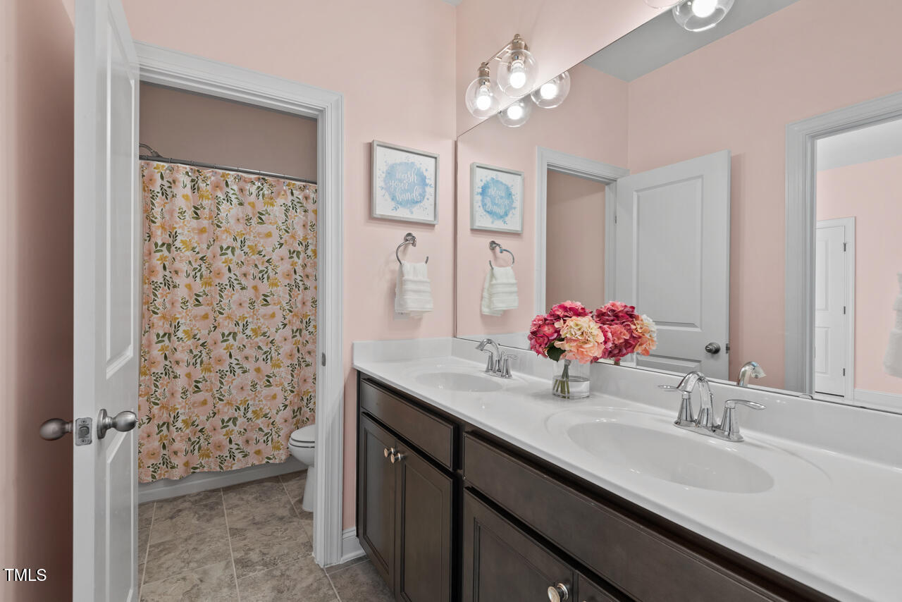 126 Filigree Way