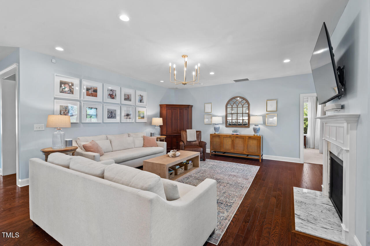 126 Filigree Way