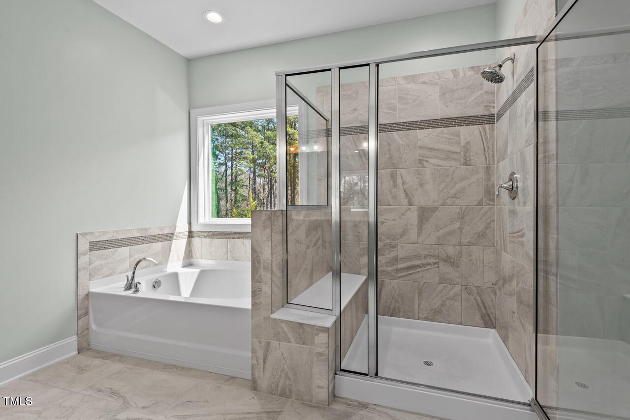 126 Filigree Way