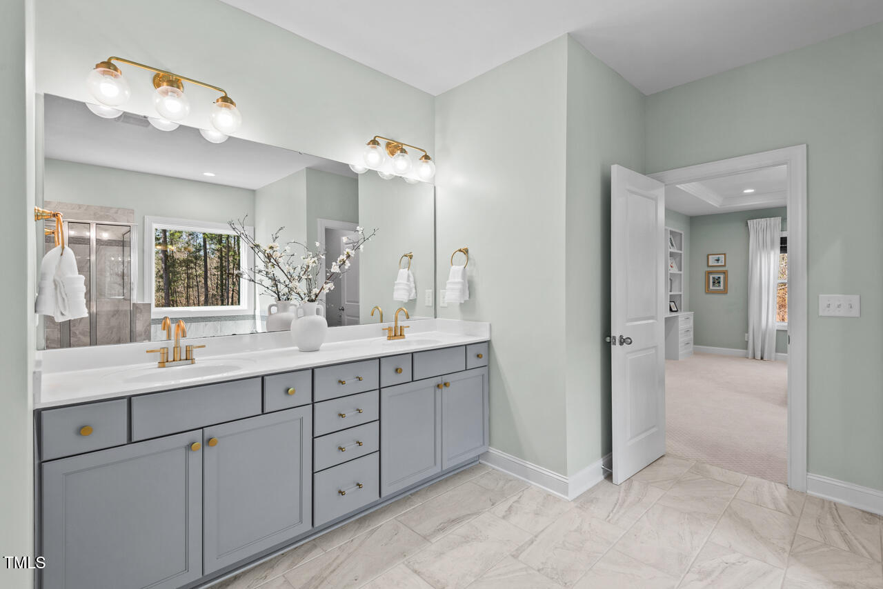 126 Filigree Way