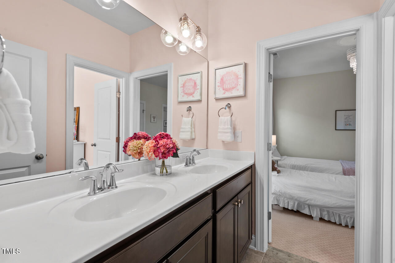 126 Filigree Way