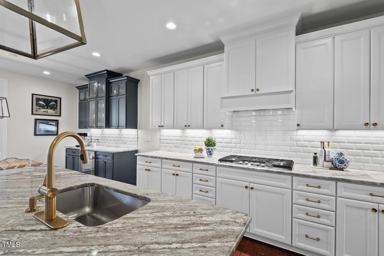 126 Filigree Way