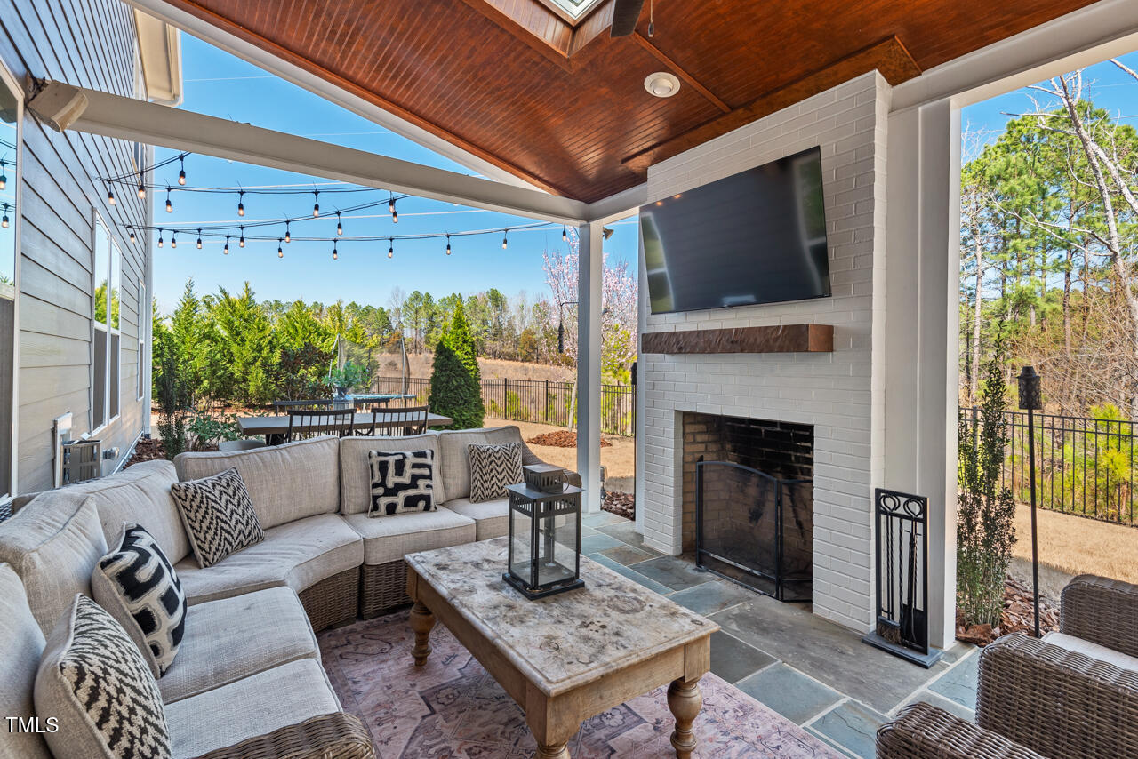 126 Filigree Way