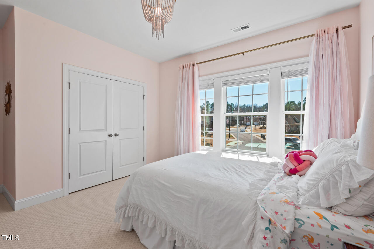 126 Filigree Way