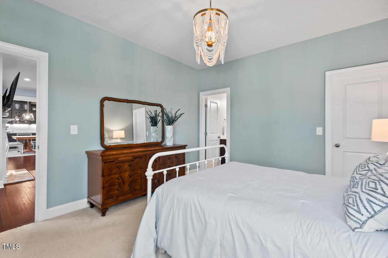 126 Filigree Way