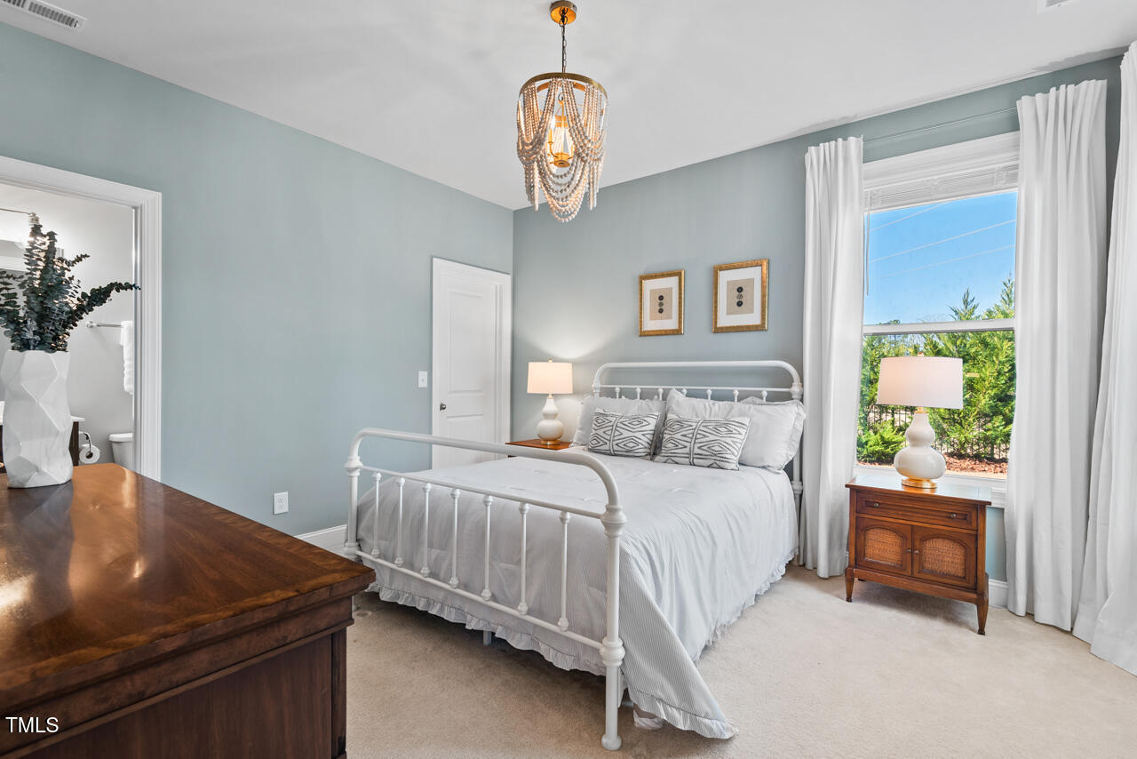 126 Filigree Way
