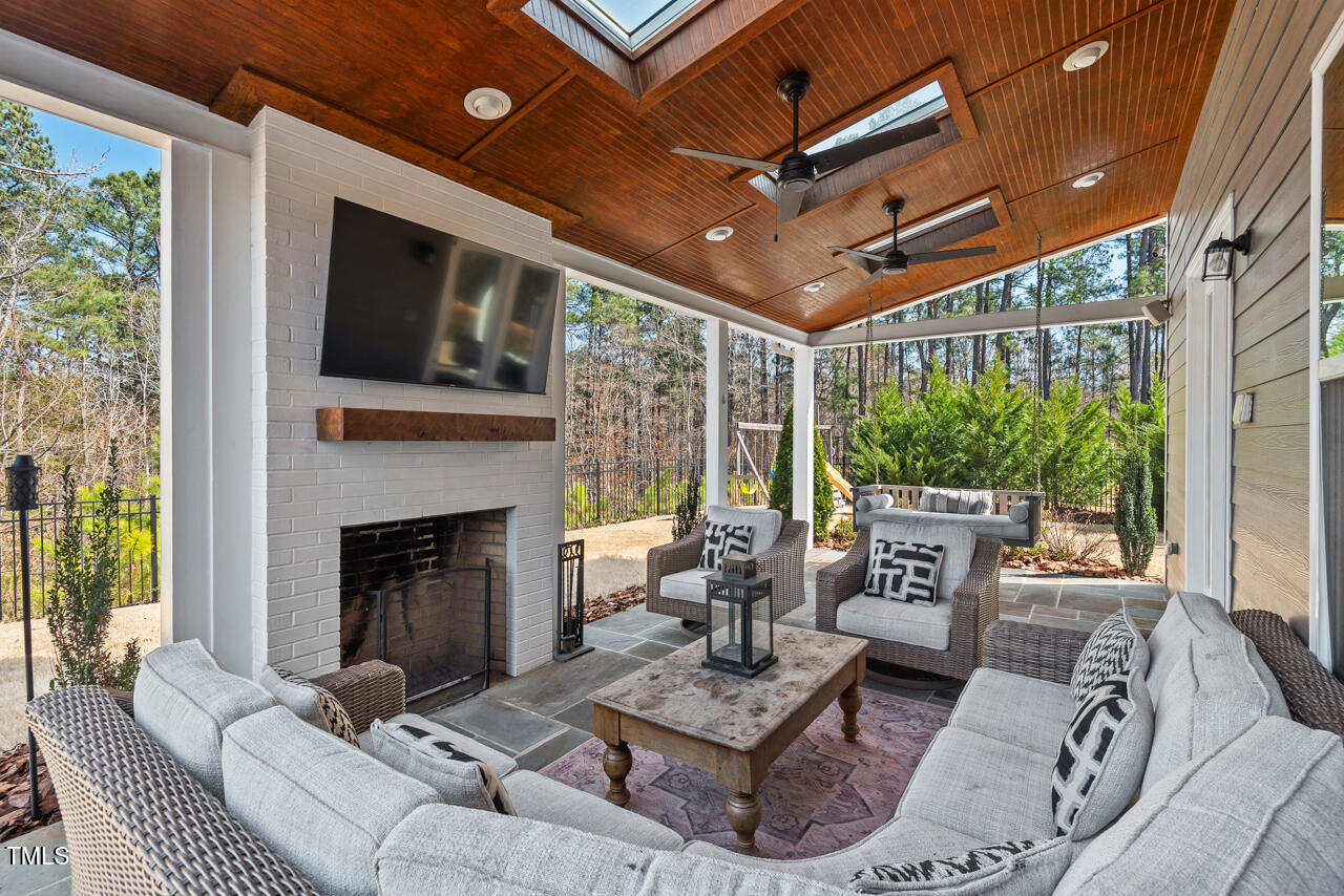 126 Filigree Way