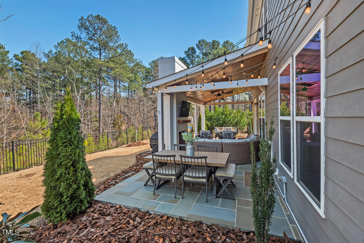 126 Filigree Way