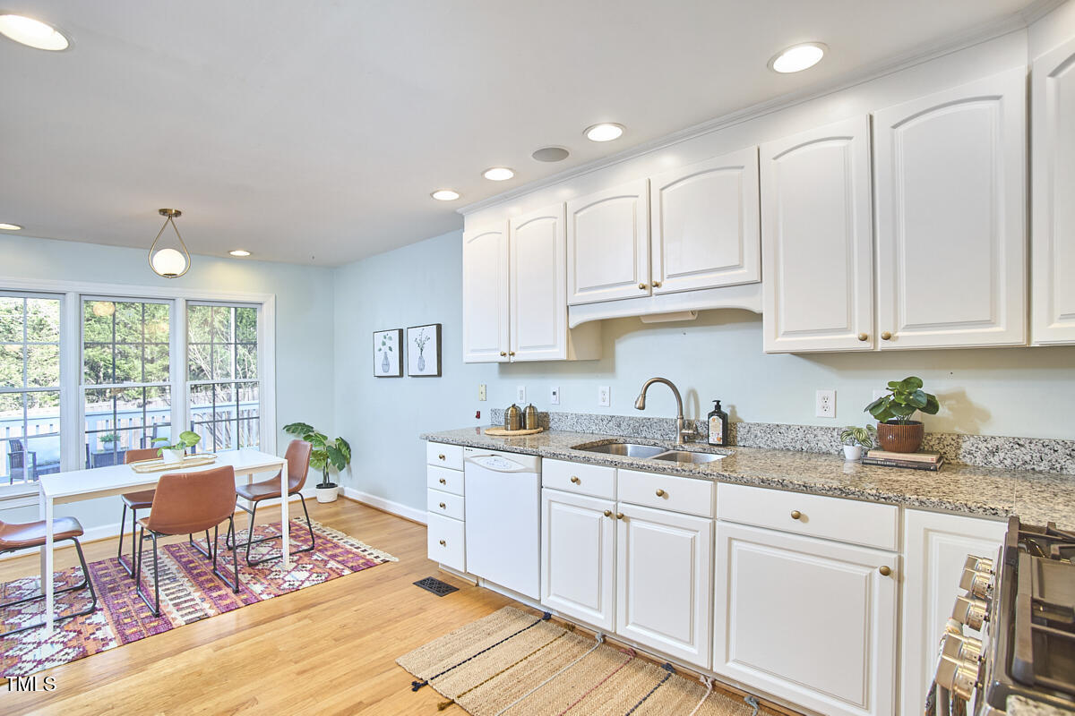 10 Eastwind Place