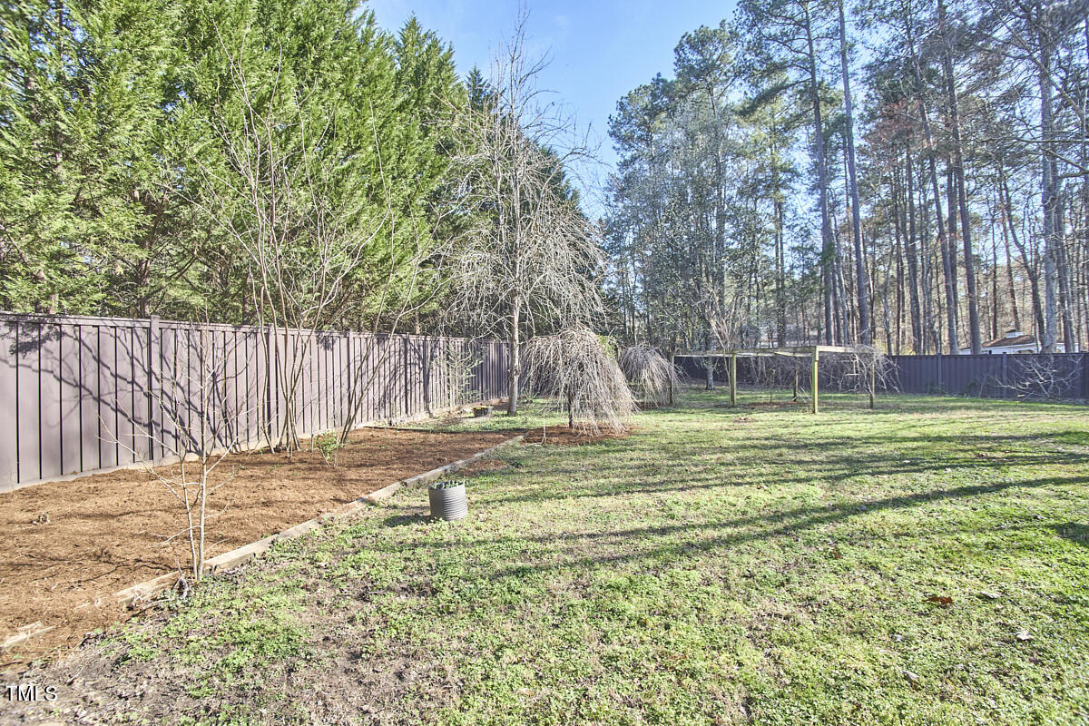 10 Eastwind Place