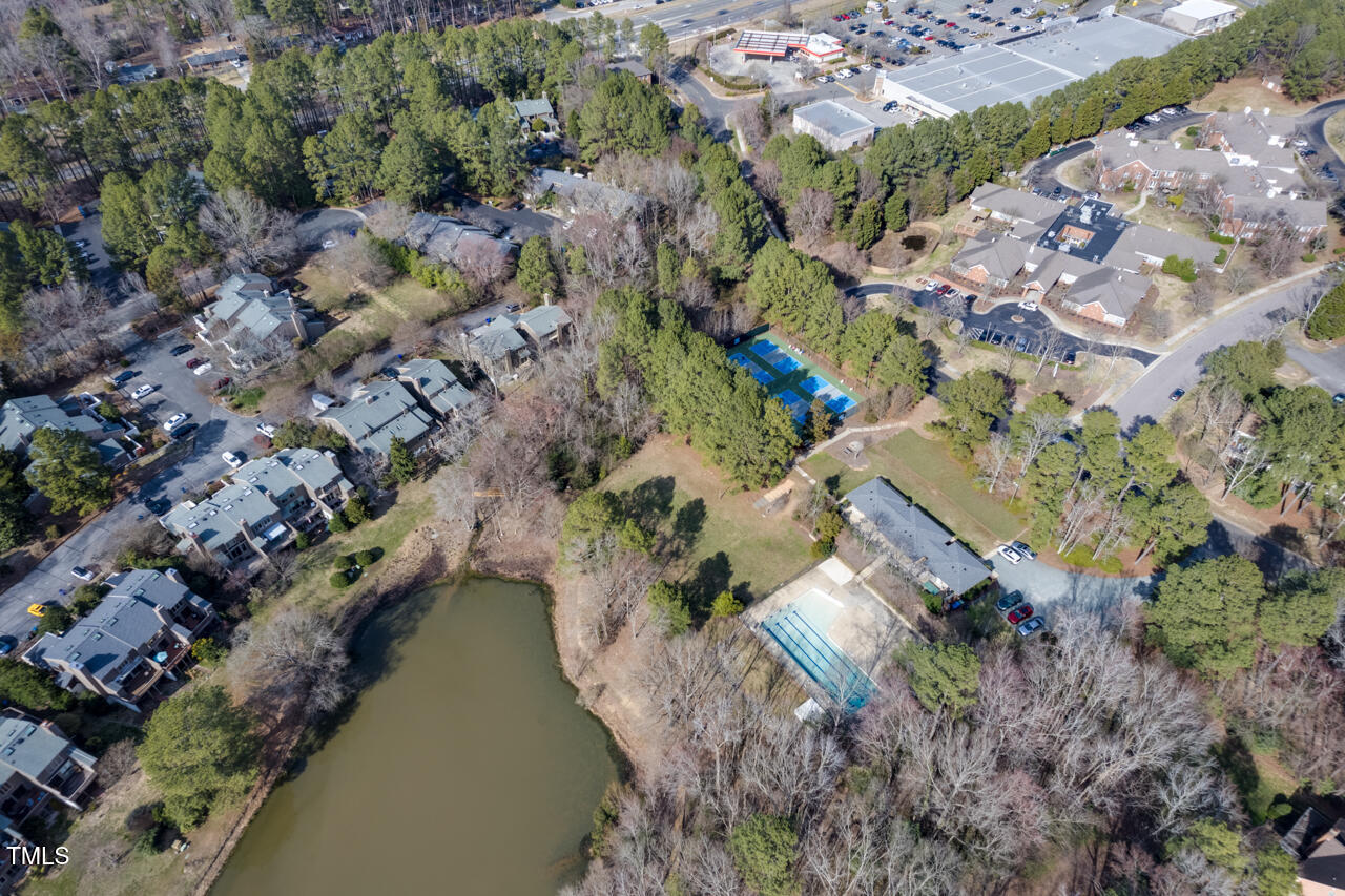 10 Eastwind Place