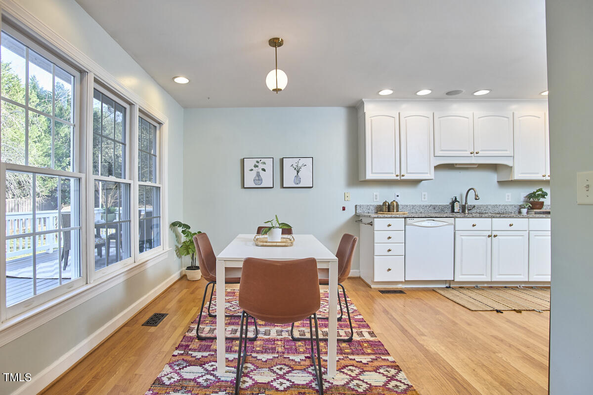 10 Eastwind Place