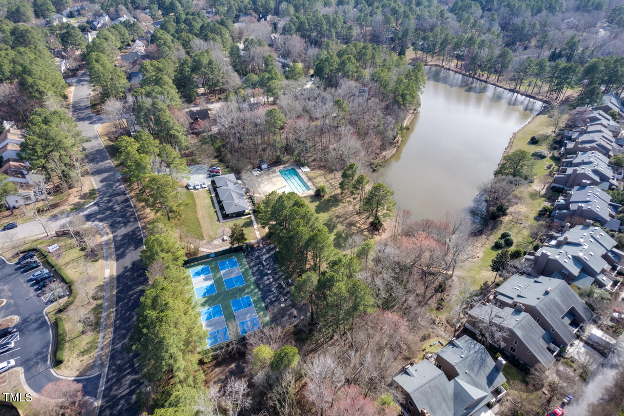 10 Eastwind Place