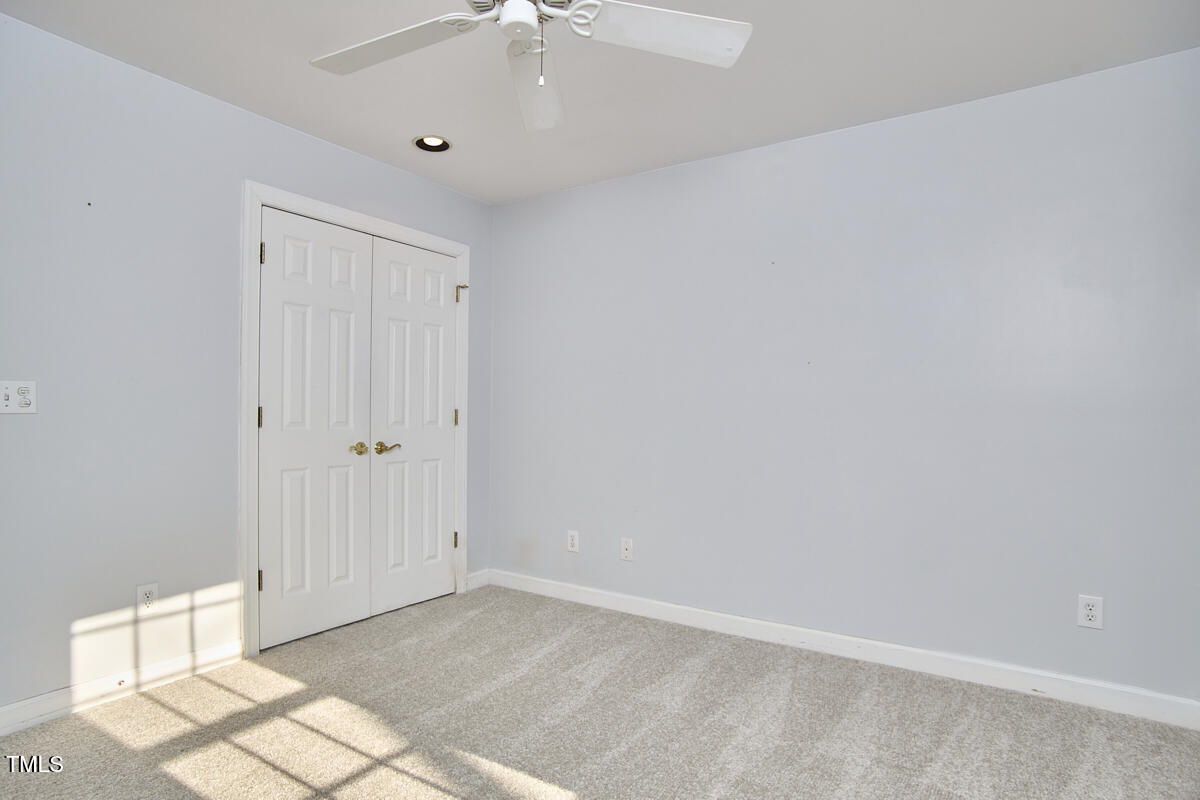 10 Eastwind Place
