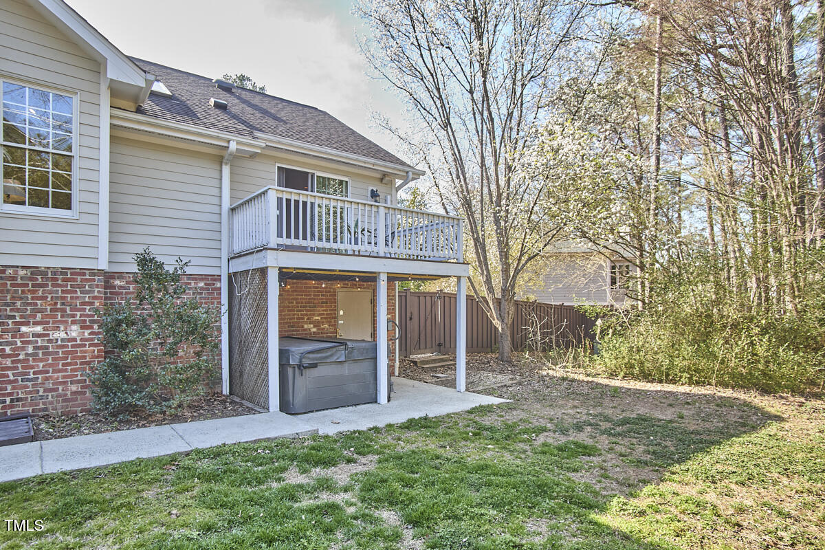 10 Eastwind Place