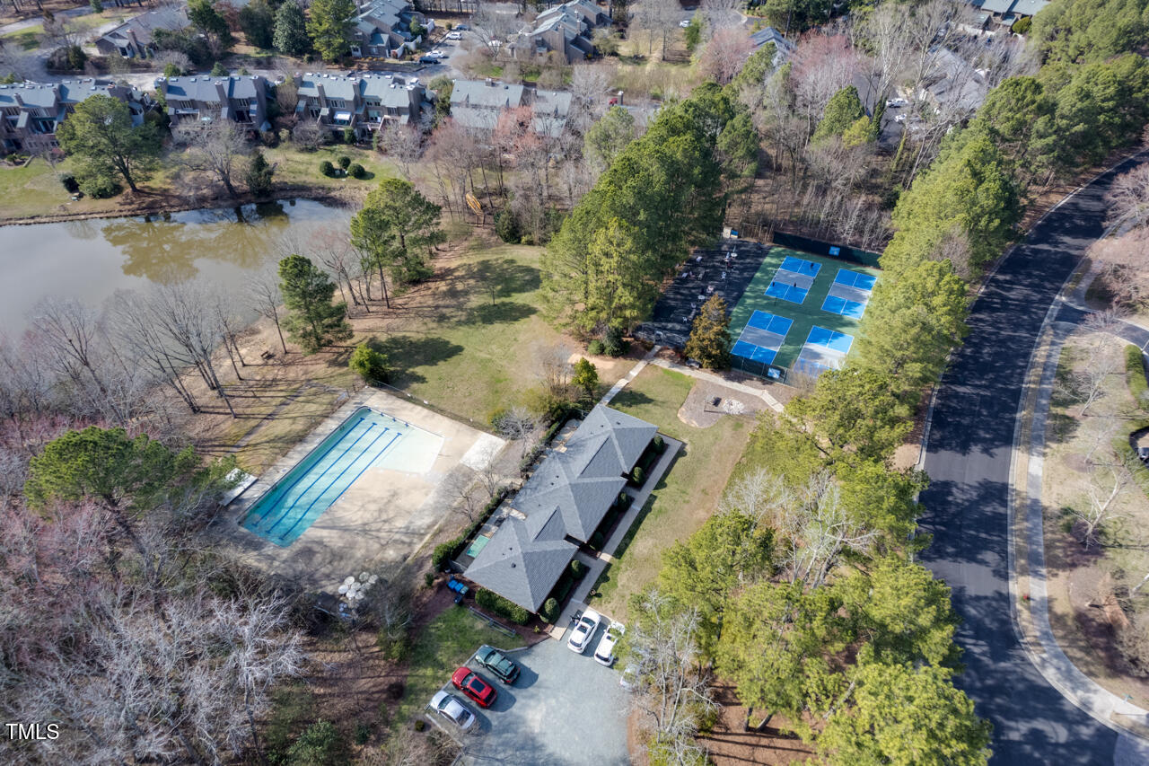 10 Eastwind Place