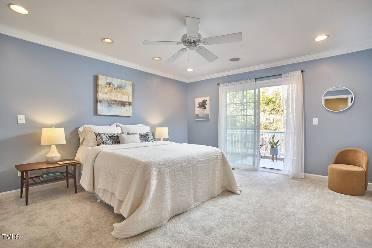 10 Eastwind Place