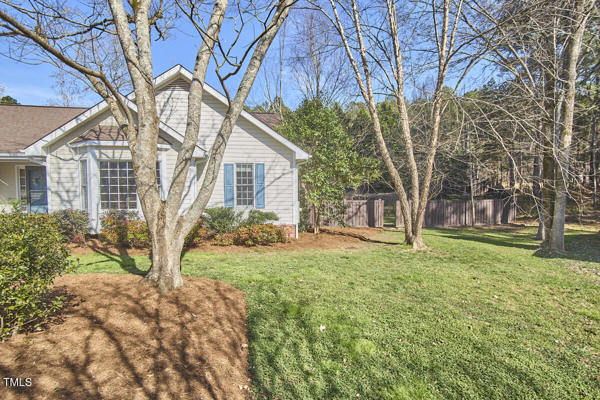 10 Eastwind Place