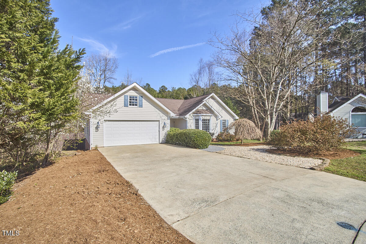 10 Eastwind Place