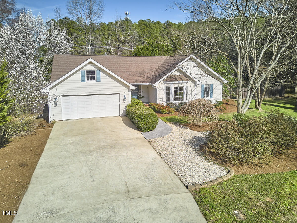 10 Eastwind Place