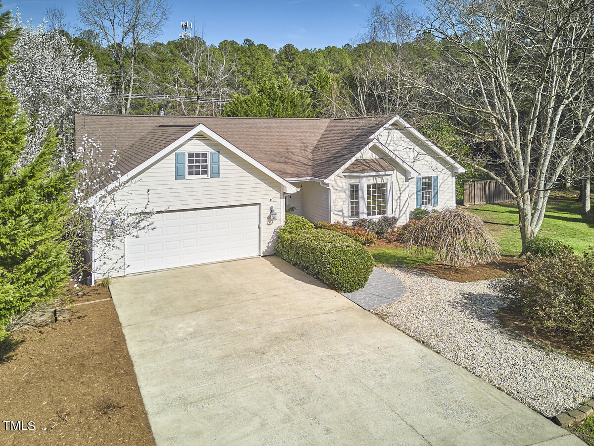 10 Eastwind Place