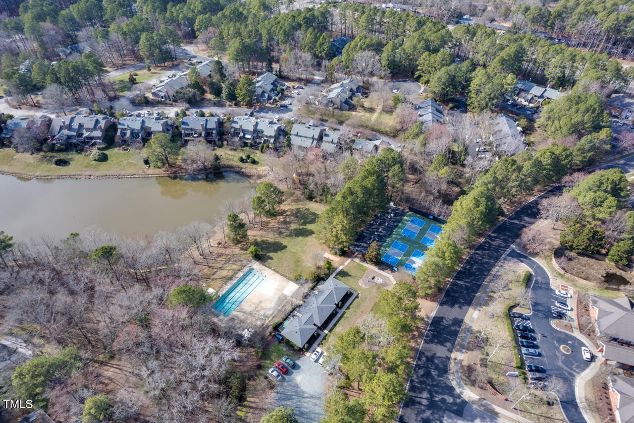 10 Eastwind Place