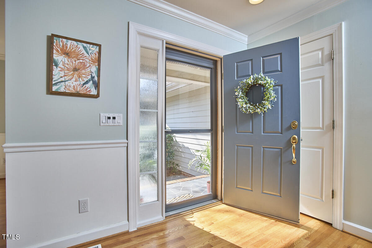 10 Eastwind Place