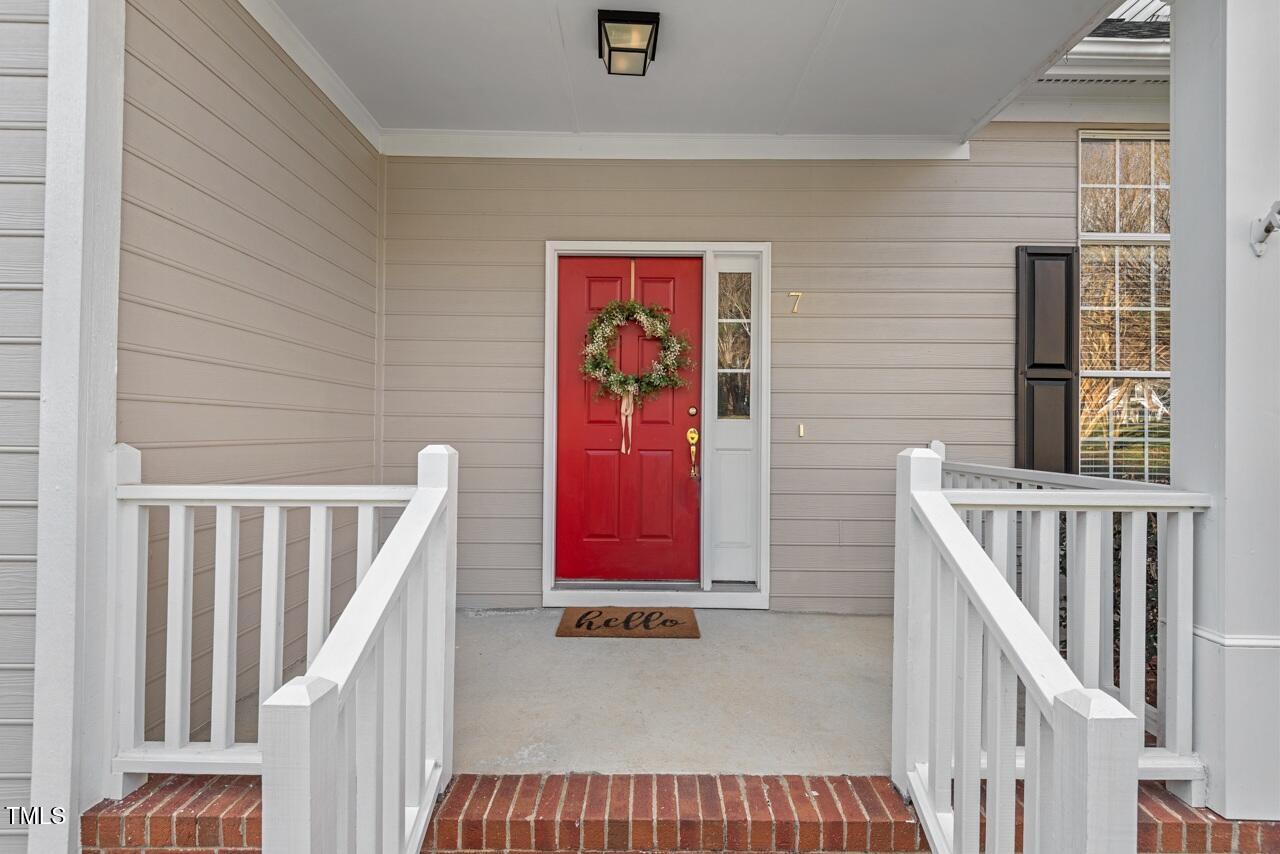 7 Dardanelle Lane