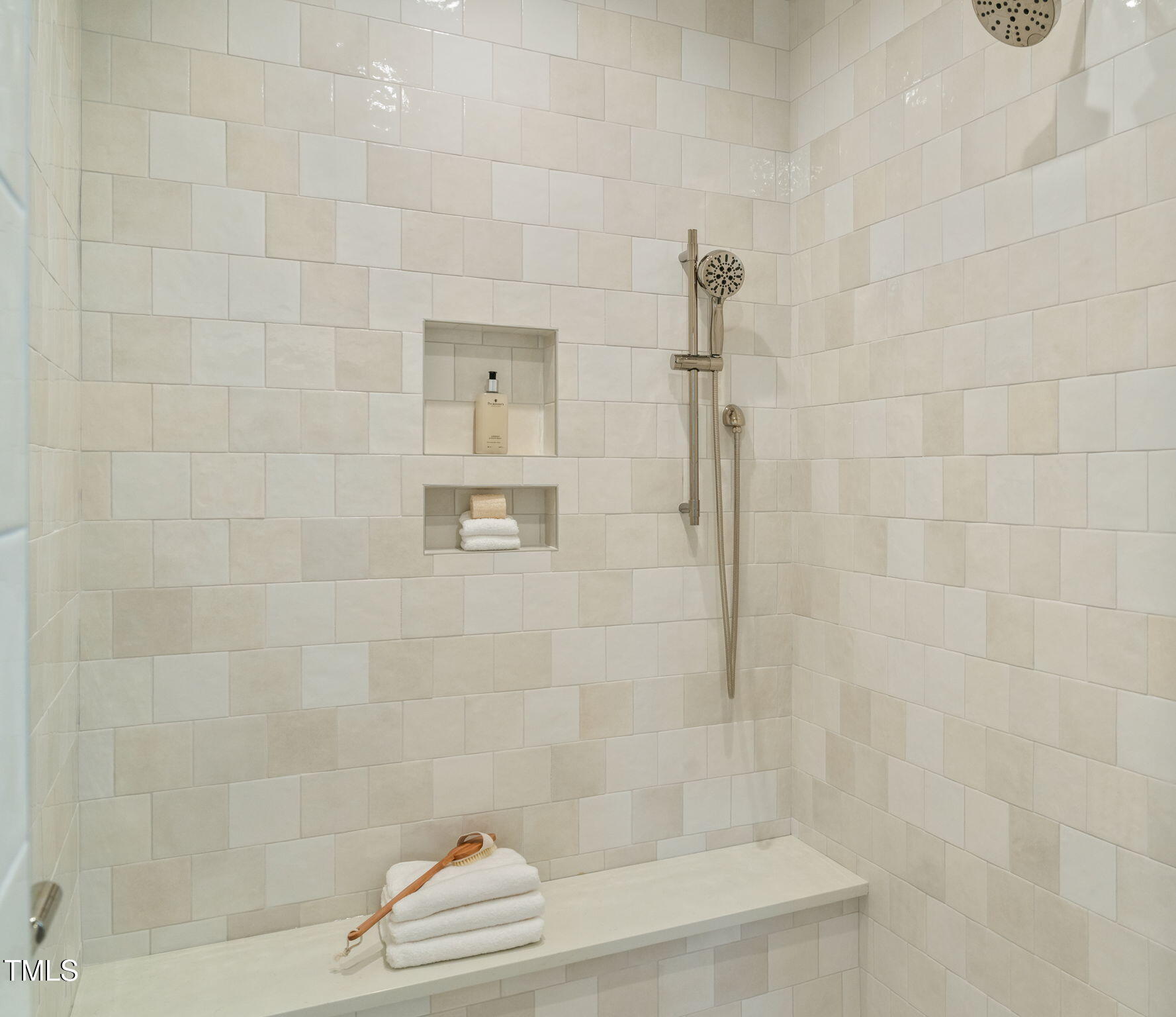 109 W Markham Avenue