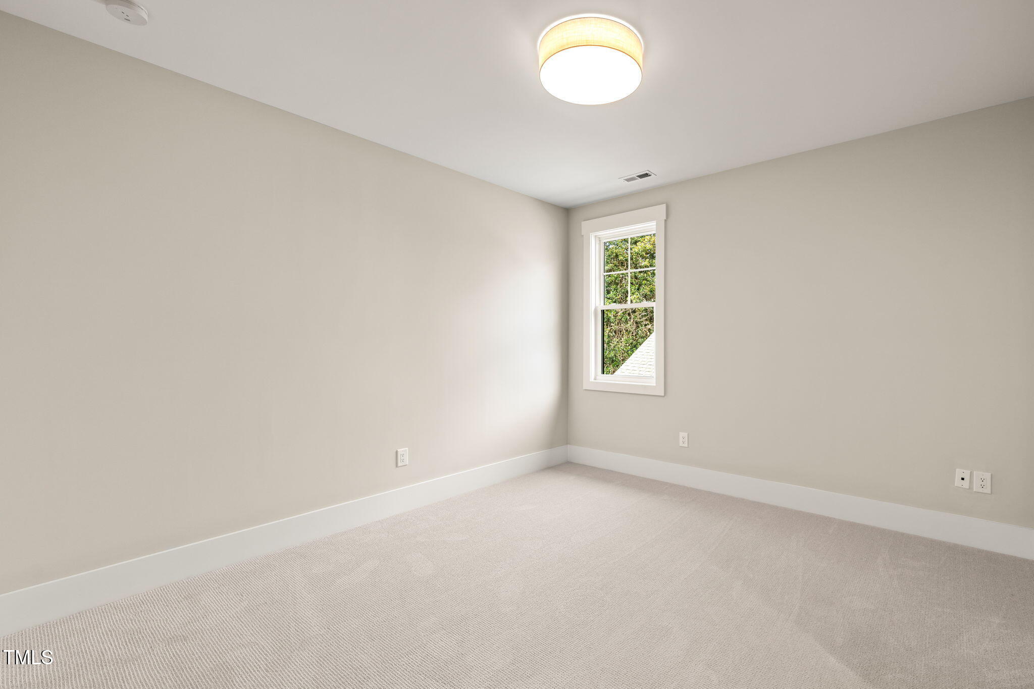 109 W Markham Avenue