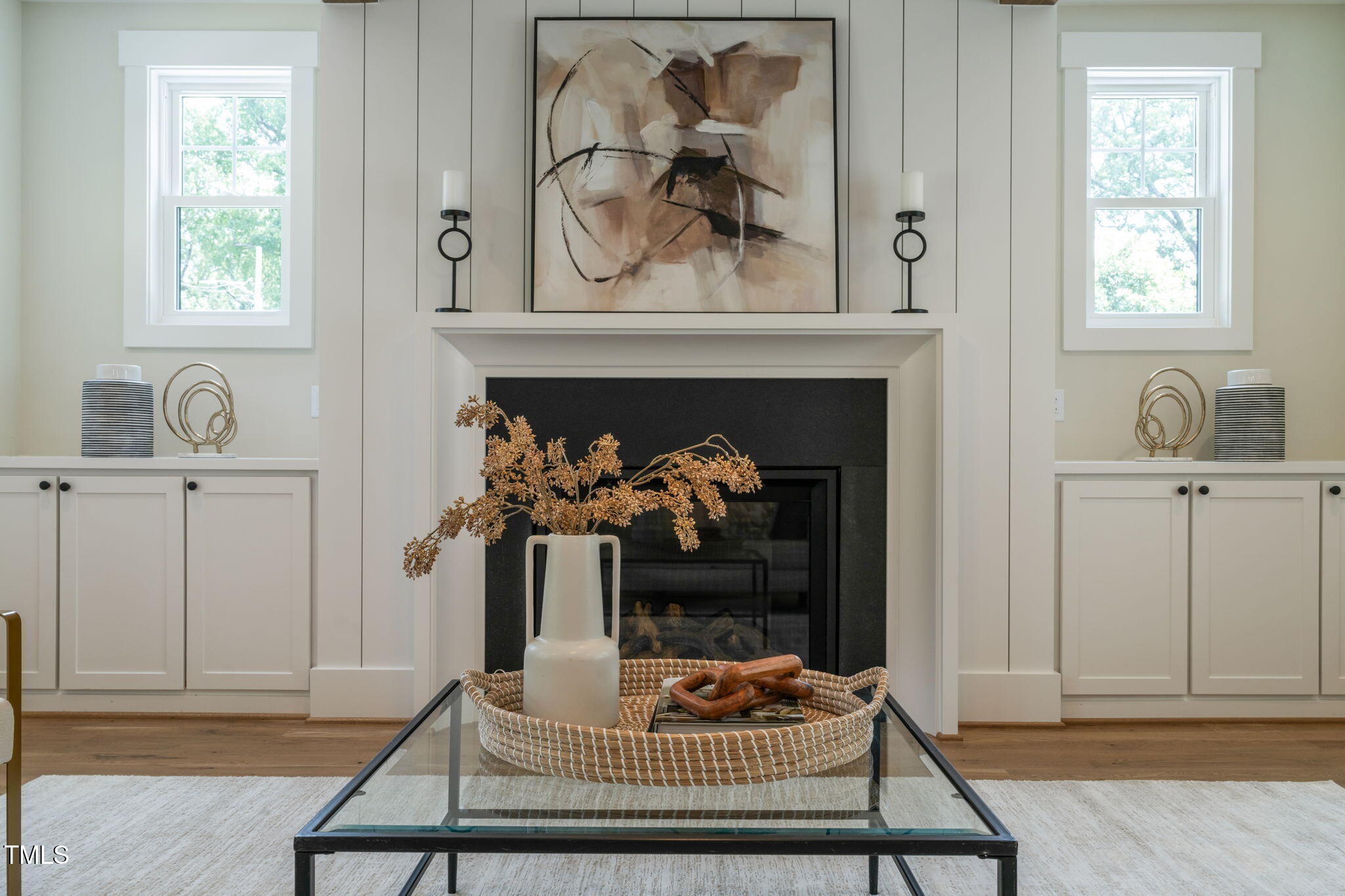 109 W Markham Avenue