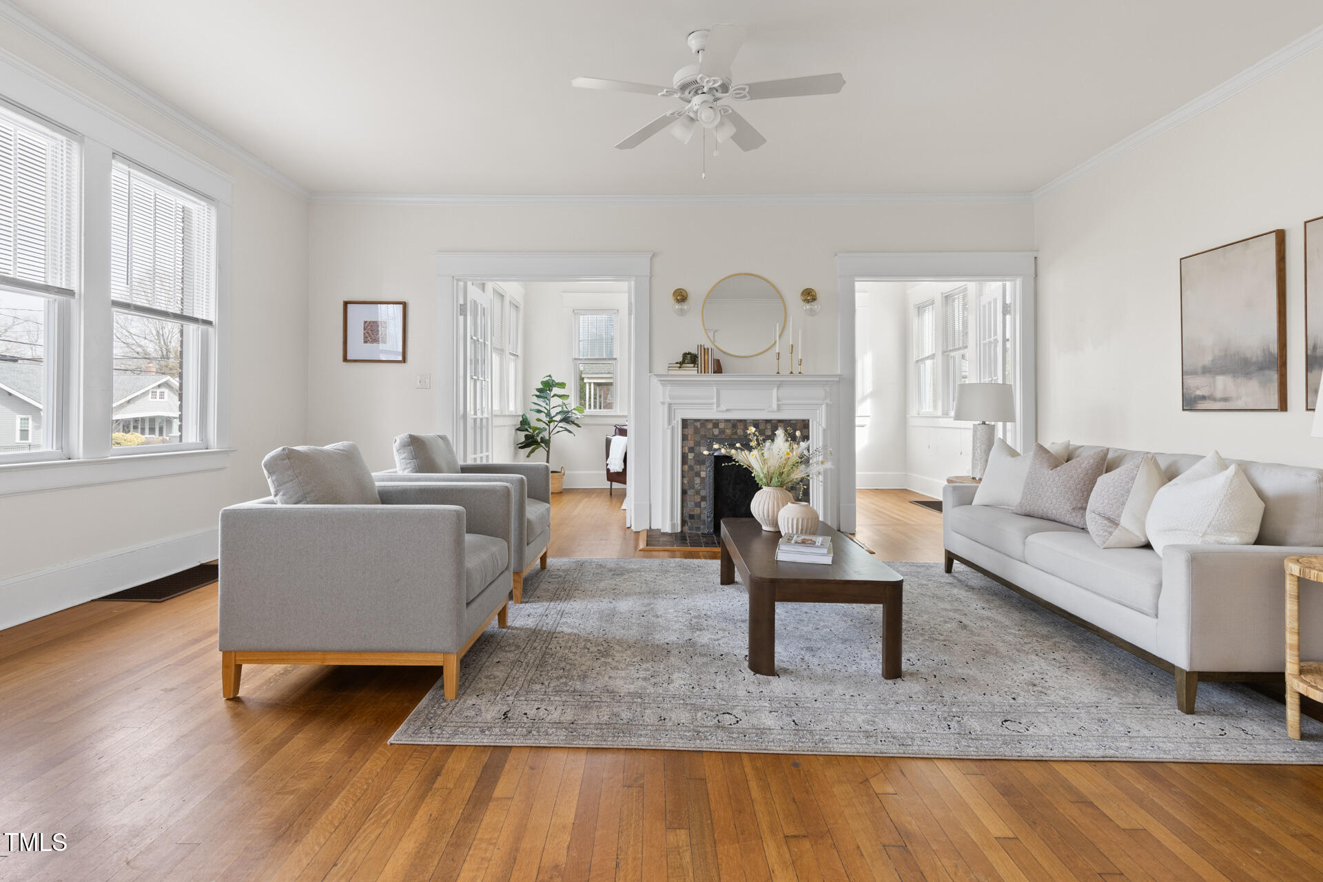 201 W Trinity Avenue