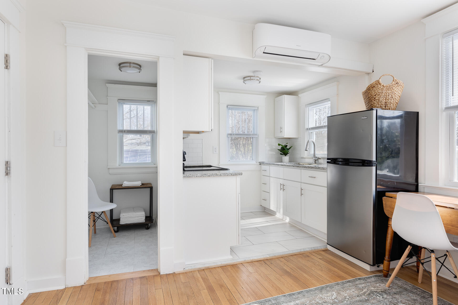 201 W Trinity Avenue