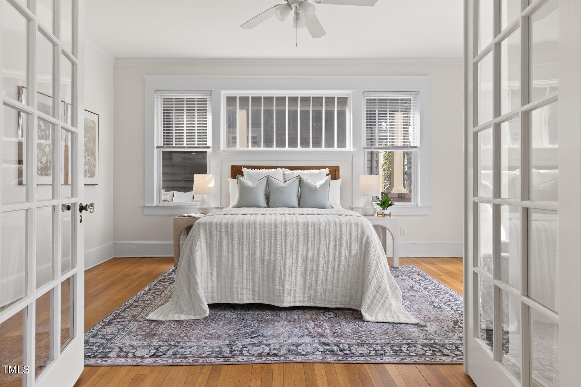 201 W Trinity Avenue