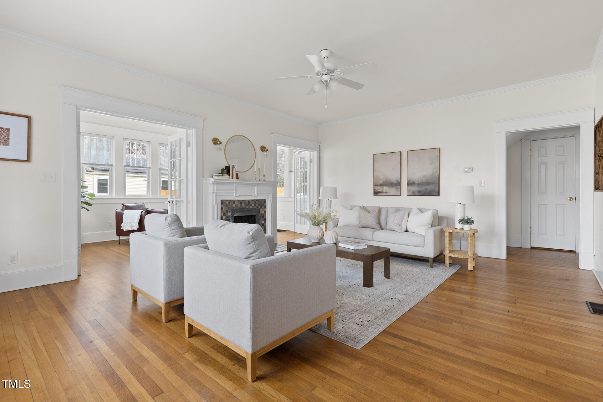 201 W Trinity Avenue