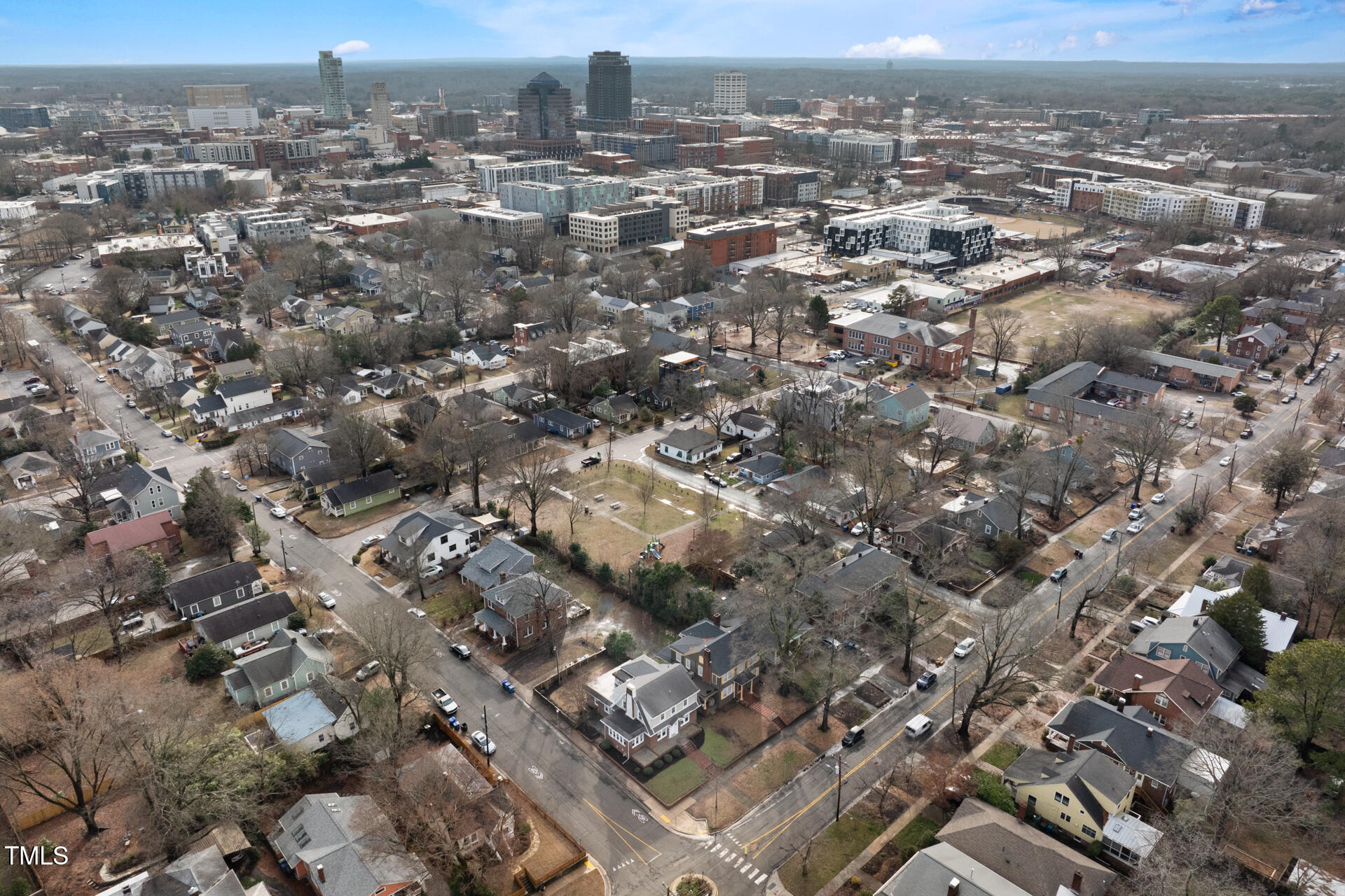 201 W Trinity Avenue