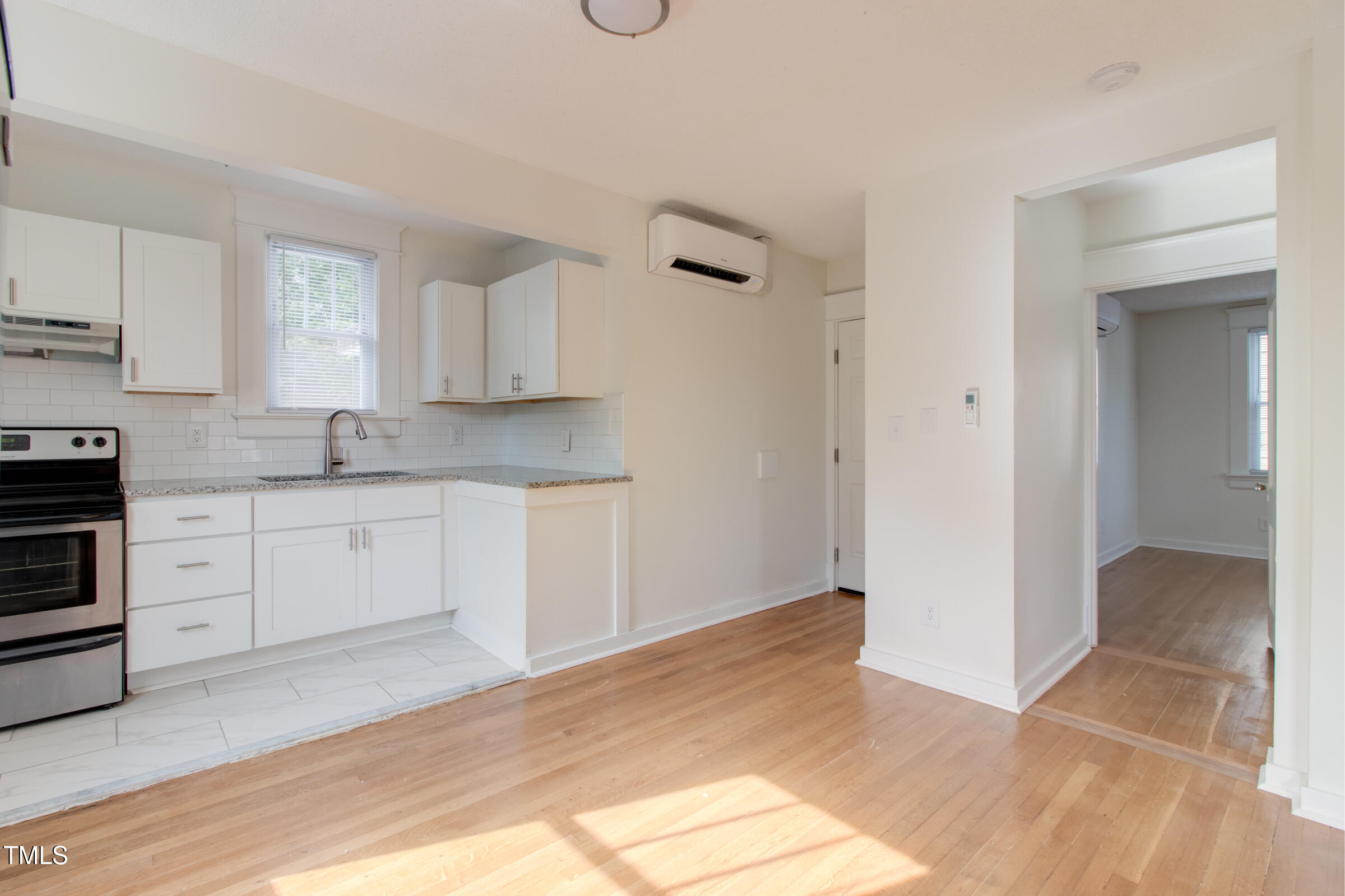 201 W Trinity Avenue