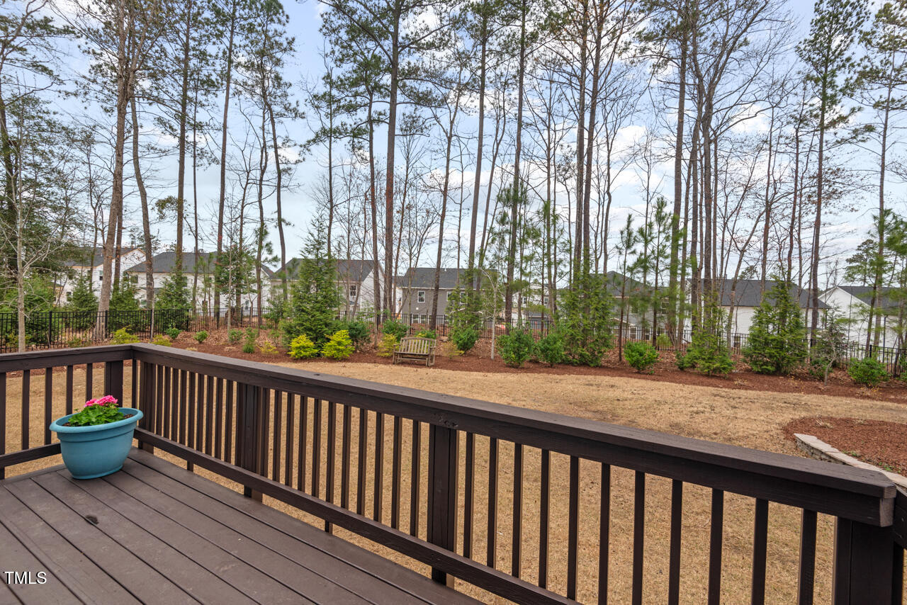2104 Vandiver Way