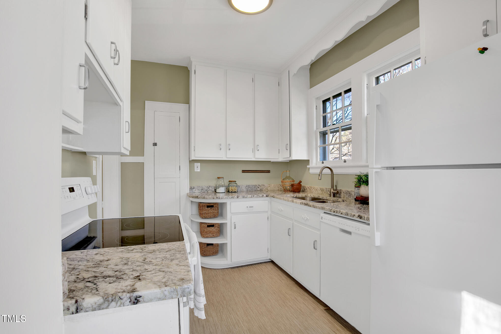 2401 Englewood Avenue