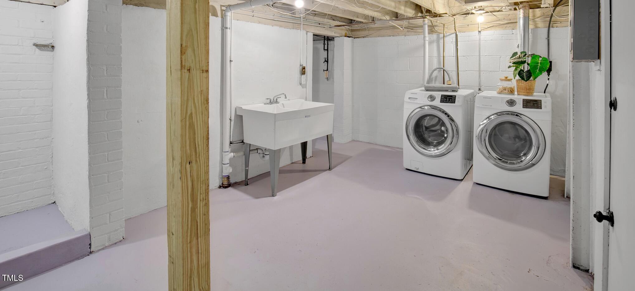 2401 Englewood Avenue