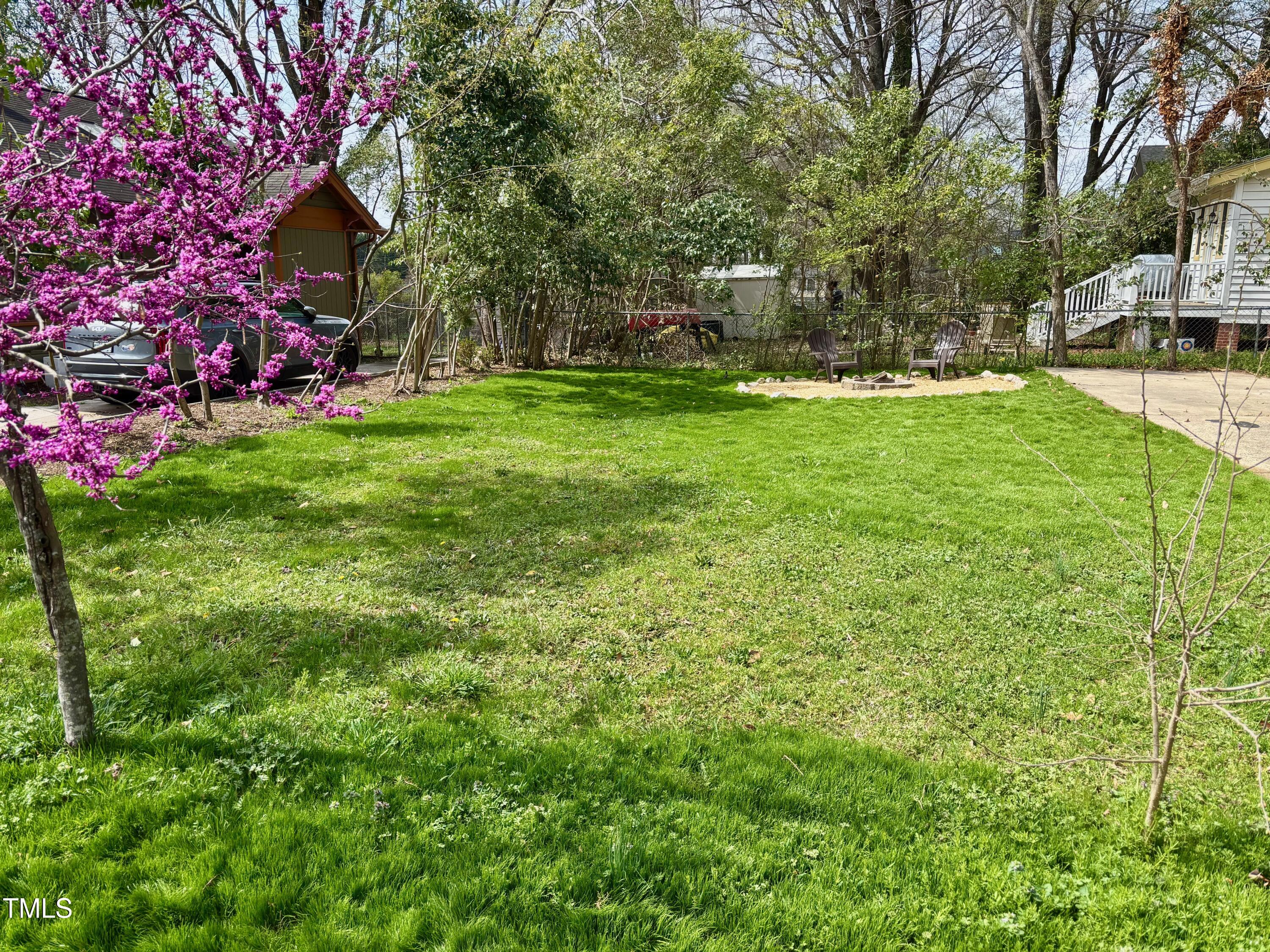 2401 Englewood Avenue