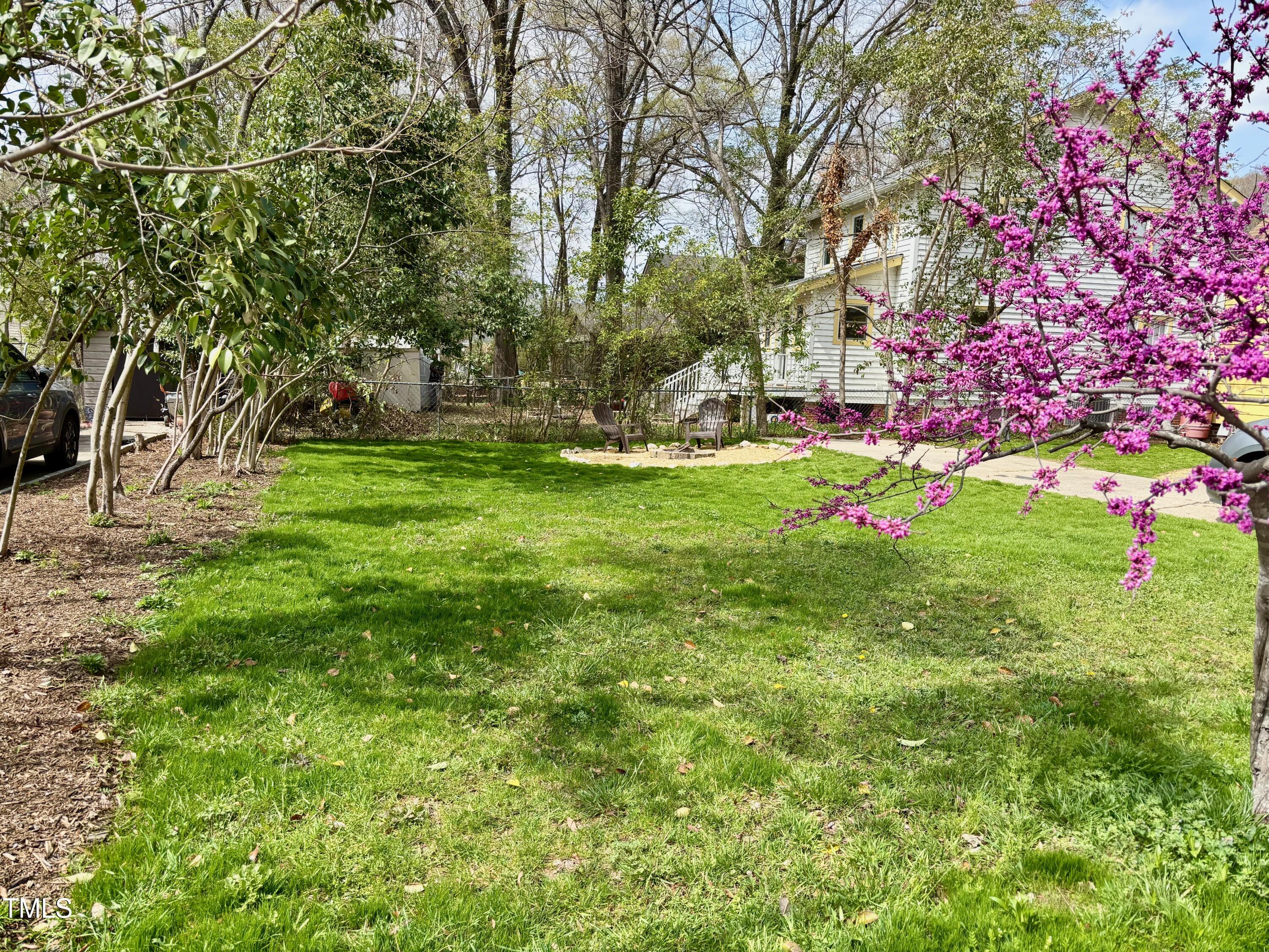 2401 Englewood Avenue