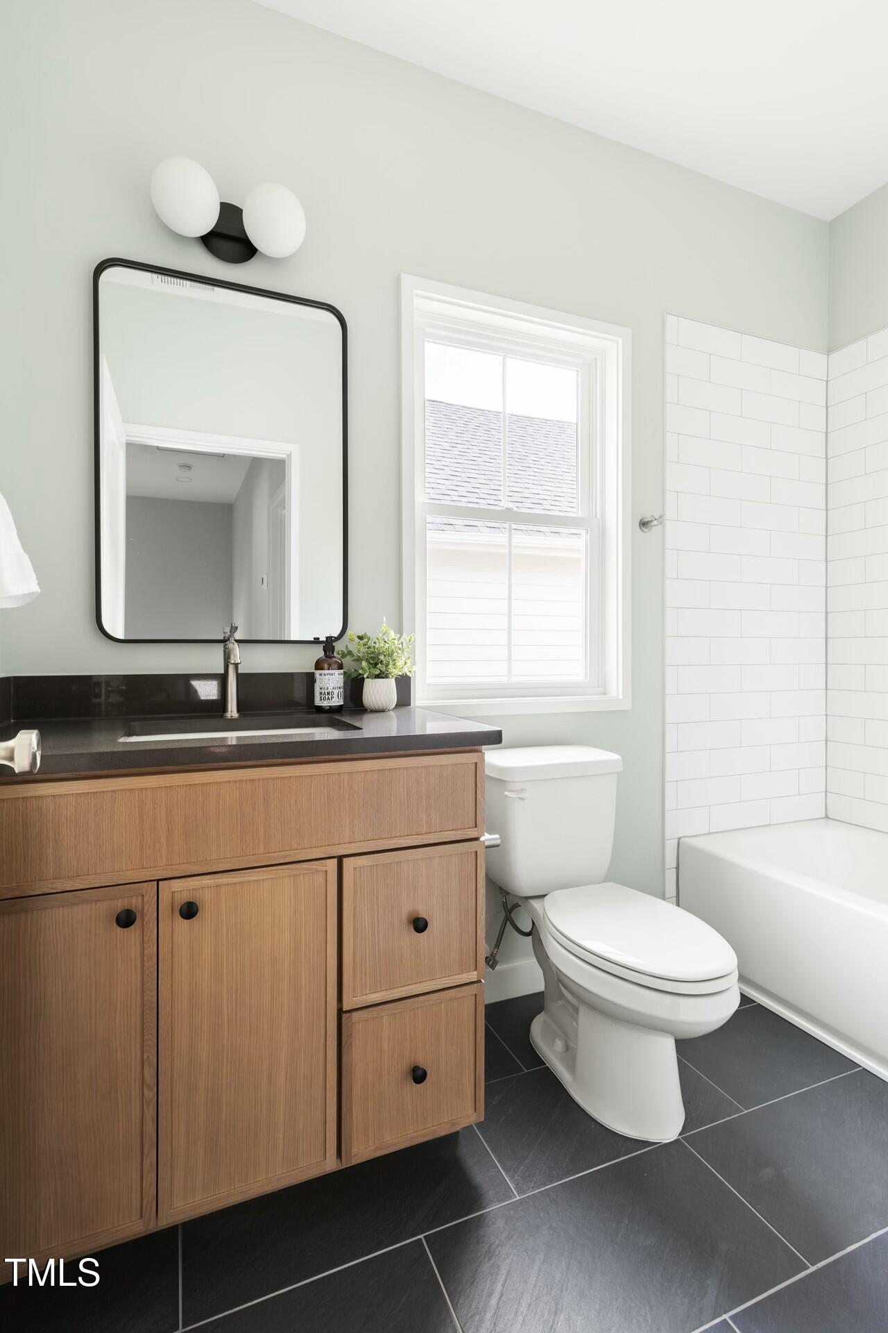 2816 Cascadilla Street