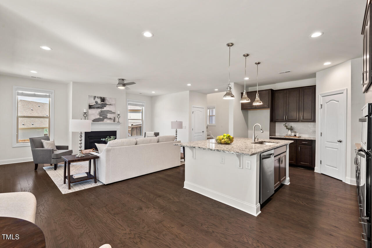 106 Filigree Way