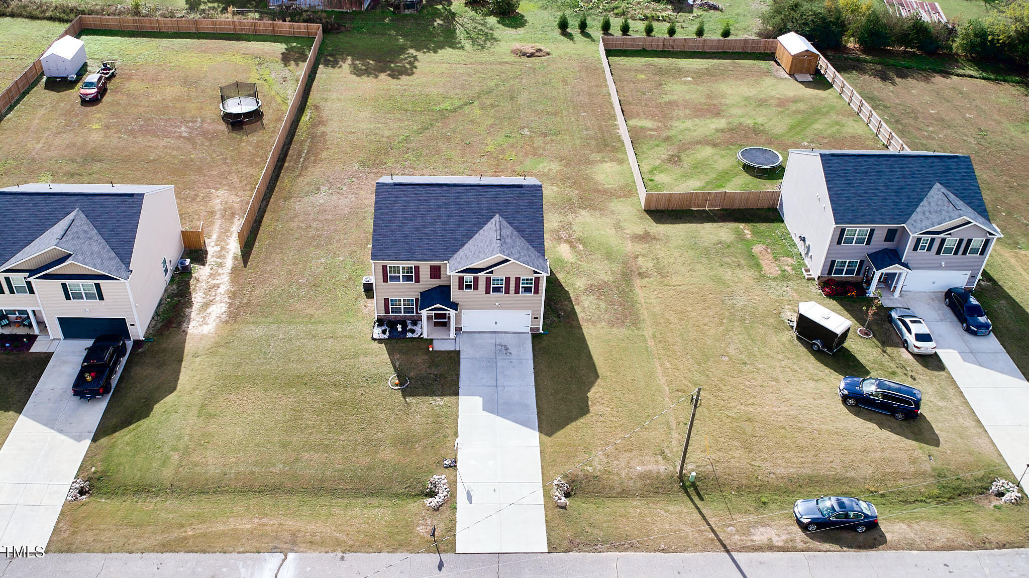 5487 Carolines Way